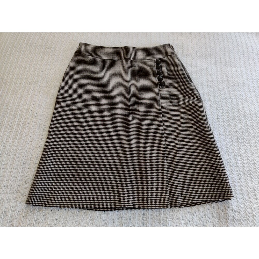 Houndstooth skirt